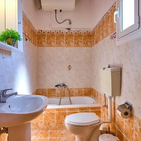 Nikos Kalamaki Corfu Apraos