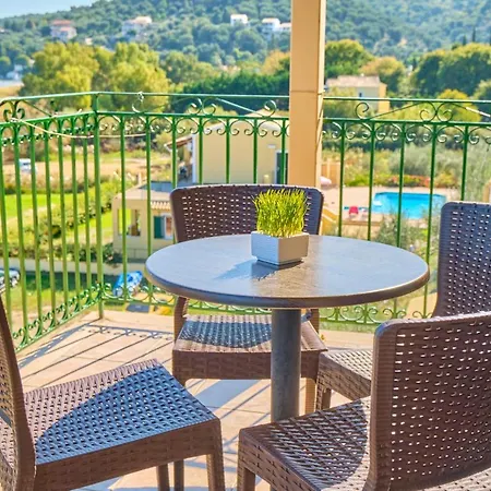 Nikos Kalamaki Corfu