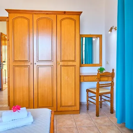 Nikos Kalamaki Corfu Apartahotel 3*