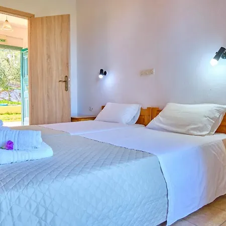 Apartahotel Nikos Kalamaki Corfu