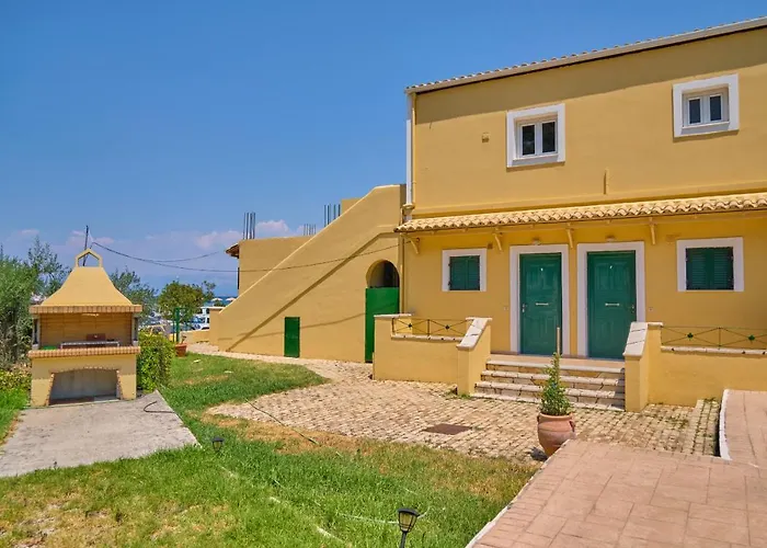 Nikos Kalamaki Corfu Apartmanhotel 3*