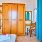 Nikos Kalamaki Corfu Aparthotel 3*