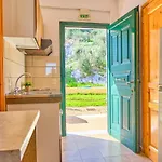 Nikos Kalamaki Corfu Aparthotel 3*