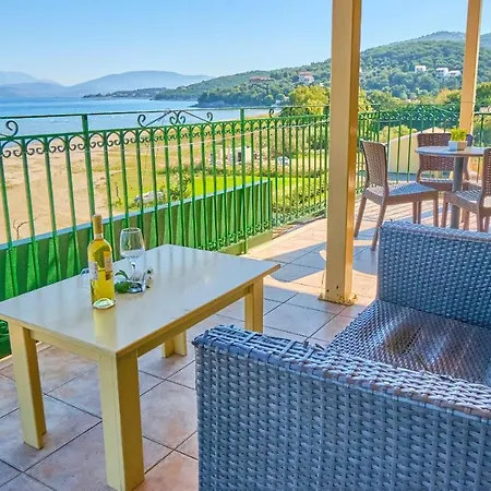 Nikos Kalamaki Corfu 公寓式酒店