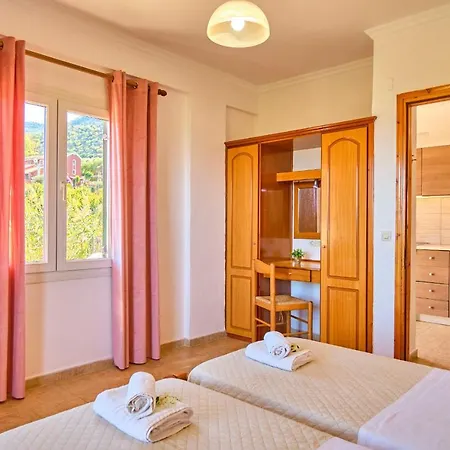 Nikos Kalamaki Corfu 公寓式酒店