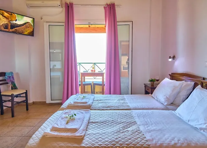 Nikos Kalamaki Corfu Hotel apartamentowy 3*